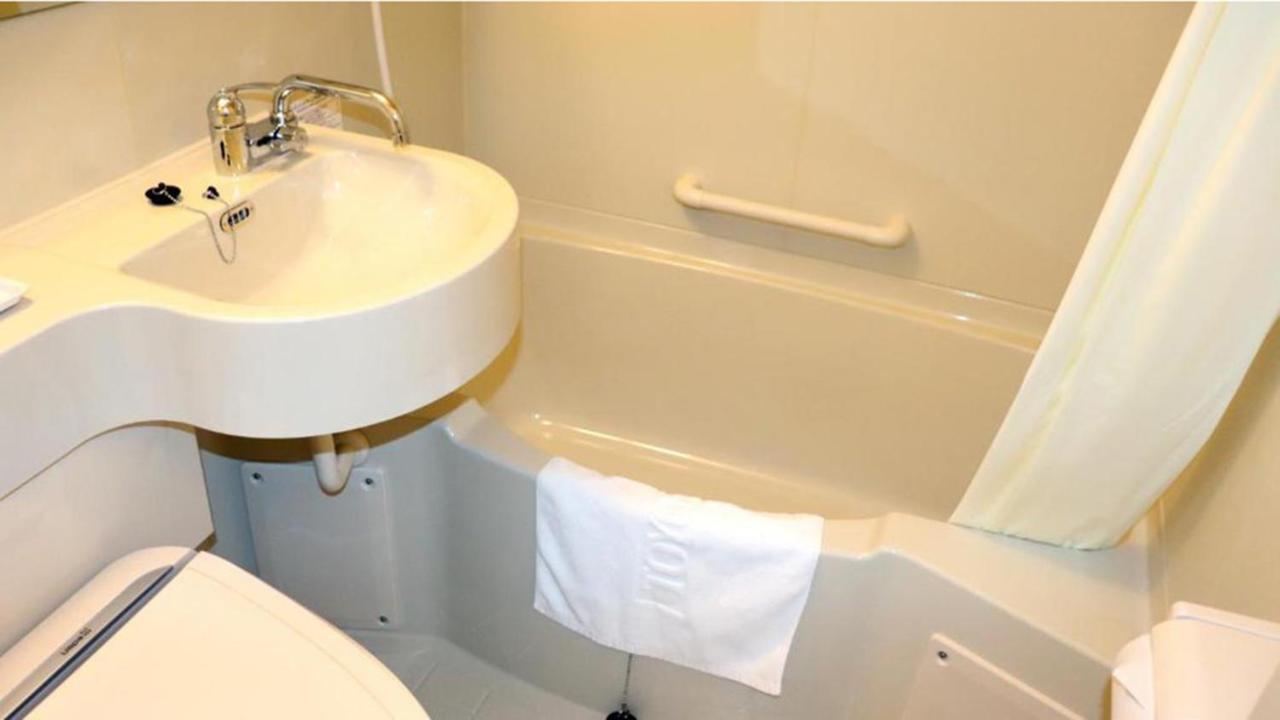 Toyoko Hokkaido Ekimae Daimon Hotel 3*